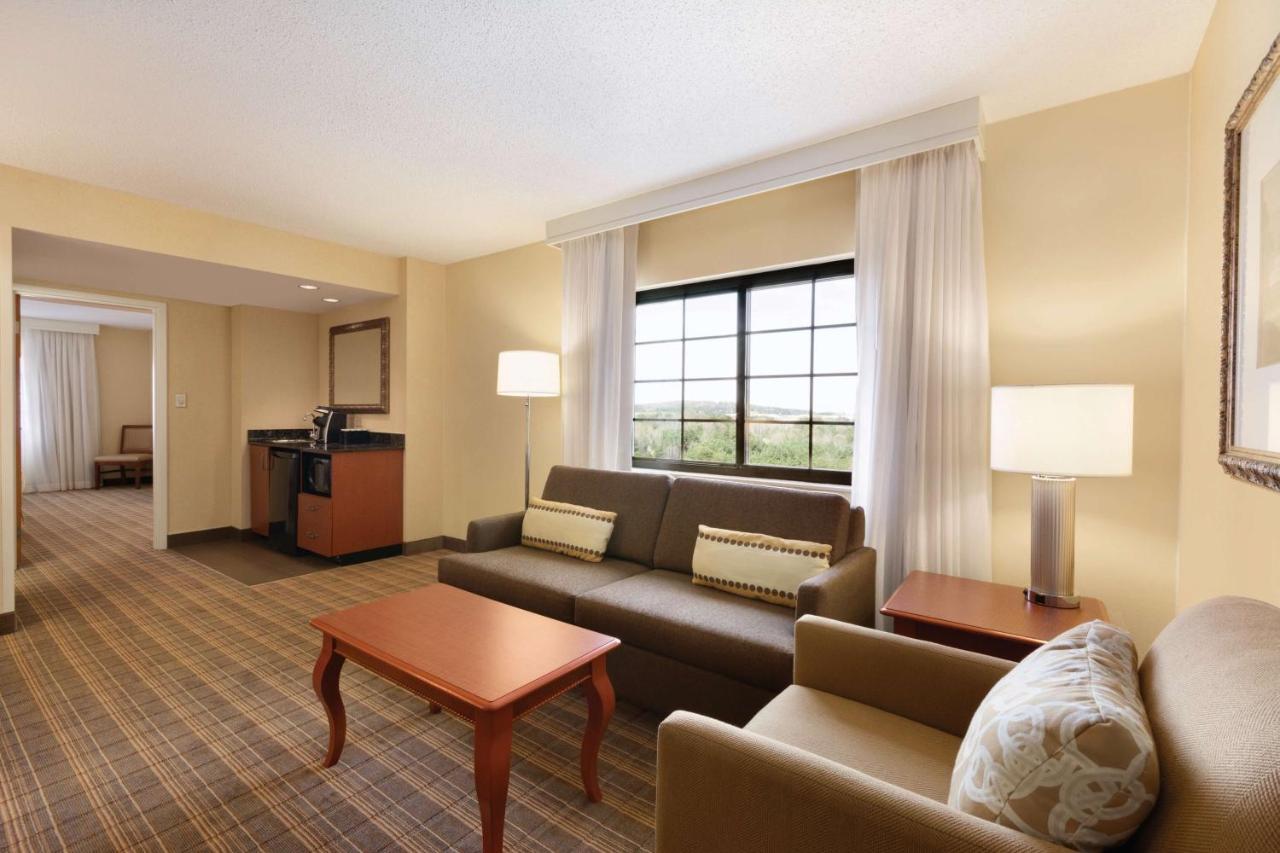 เอ็มบาสซี สวีท บาย ฮิลตัน กรีนวิลล์ กอล์ฟ รีสอร์ต แอนด์ คอนเฟอเรนซ์ เซนเตอร์ Hotel ภายนอก รูปภาพ
