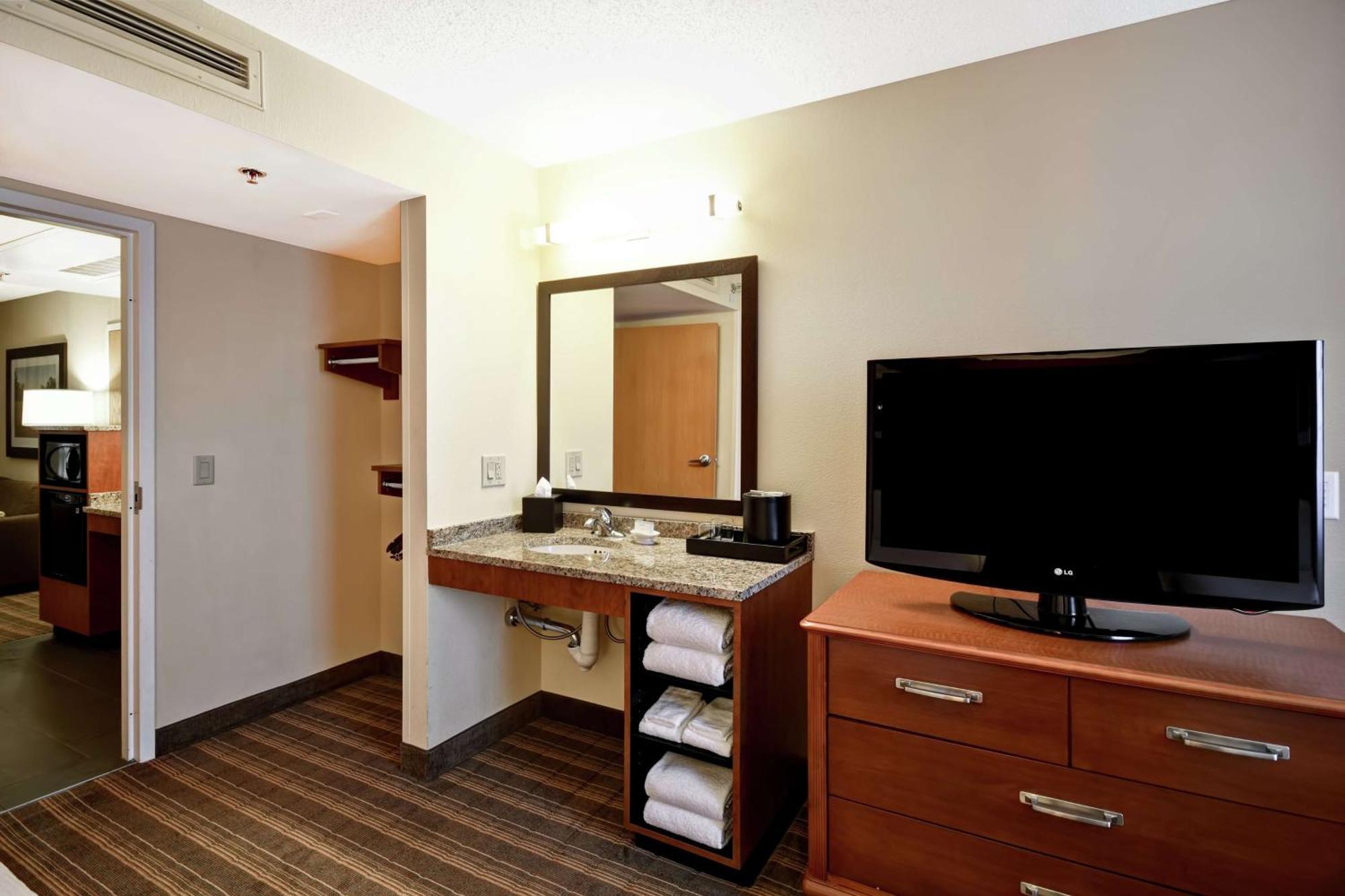 เอ็มบาสซี สวีท บาย ฮิลตัน กรีนวิลล์ กอล์ฟ รีสอร์ต แอนด์ คอนเฟอเรนซ์ เซนเตอร์ Hotel ภายนอก รูปภาพ